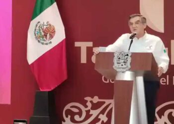 Muestra Américo su visa; pedirá réplica y analizará demanda