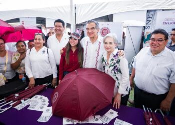 Participa Congreso en brigada “Transformando Familias” en Antiguo Morelos