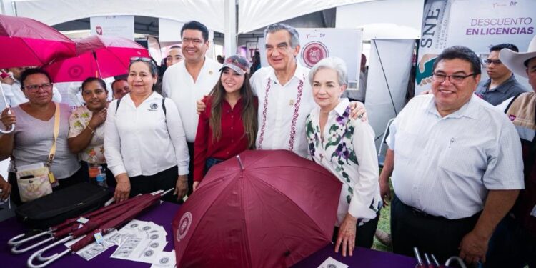 Participa Congreso en brigada “Transformando Familias” en Antiguo Morelos