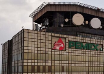 Pemex mantiene coordinación interinstitucional en investigación sobre mancha aceitosa en Bahía de Manzanillo