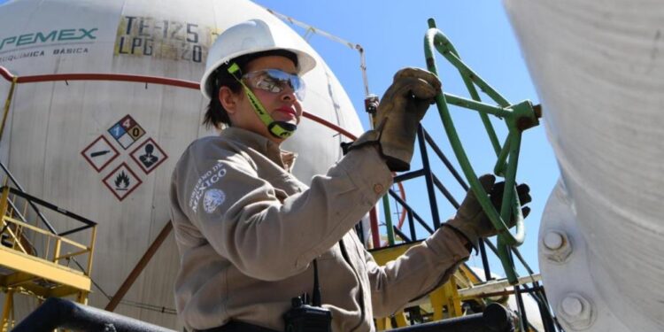 Pemex desmiente versiones sobre aumento en pérdidas por sustracción ilegal de productos