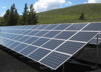 Piden regular instalación de paneles solares pero, ¿a qué costo?