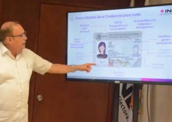 Presenta INE nuevo modelo de credencial de elector con 17 tramas de seguridad