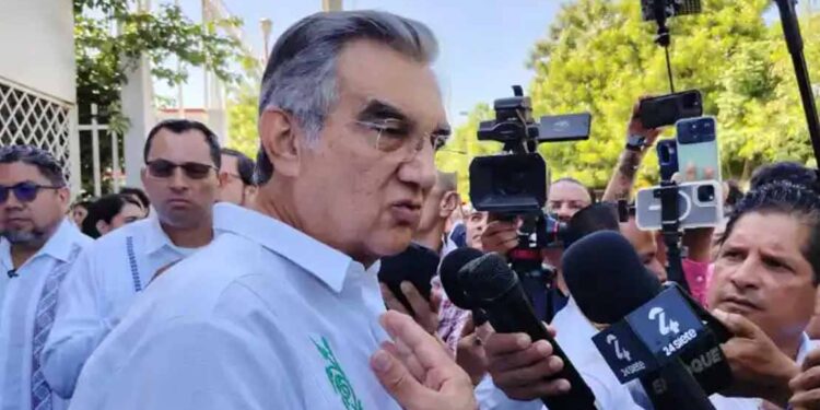 “Falsos, tendenciosos y sin evidencia”, responde Américo a LA Times