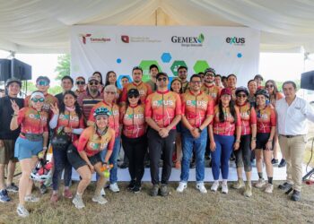 Participa SEDENER en rodada ciclista por el Día Mundial del Viento
