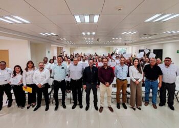 Desarrolla SET competencias tecnológicas en personal educativo
