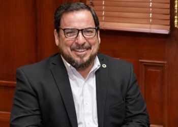 Paga SET incremento salarial a docentes tamaulipecos