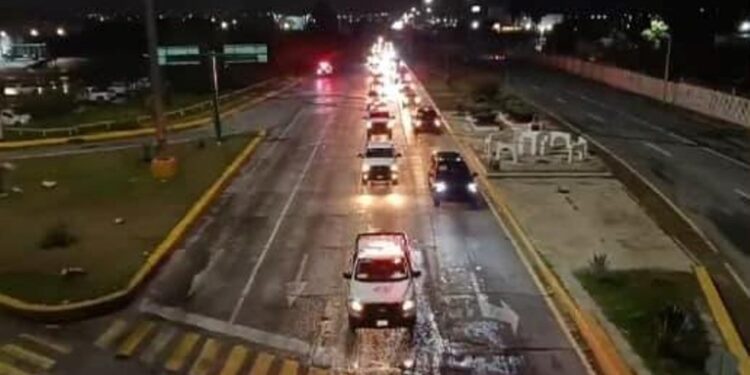 A través del programa Héroes Paisanos, la Guardia Estatal brinda seguridad a caravana de connacionales