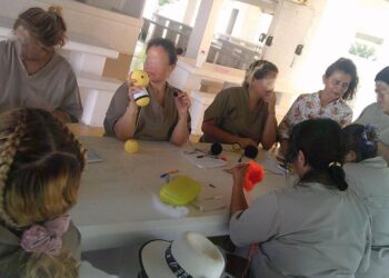 Reciben Mujeres del CEDES Altamira capacitación laboral en crochet