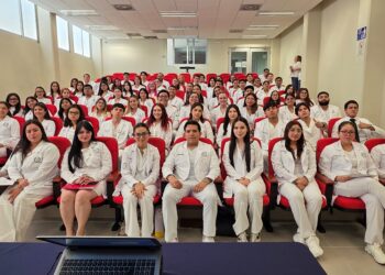 Egresados de Medicina de la UAT obtienen 276 plazas para internado médico