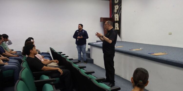 Fortalece UPRR permanencia académica de sus estudiantes con becas institucionales