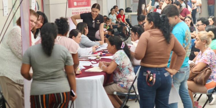 Entrega CEAV Tamaulipas becas “Esperanza de Tamaulipas” para fortalecer la educación de estudiantes