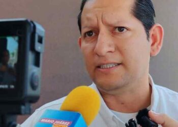 COVID permanece bajo control, pero llaman a reforzar vacunación