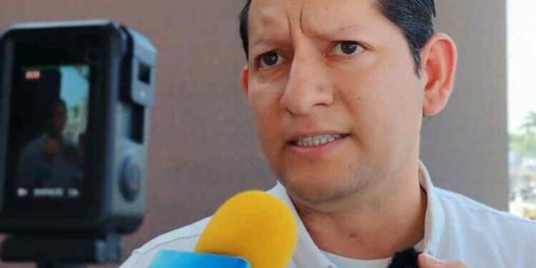 COVID permanece bajo control, pero llaman a reforzar vacunación