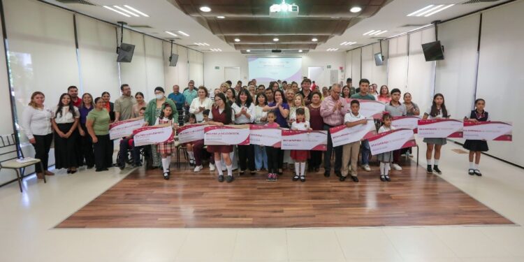 Entrega DIF Tamaulipas las becas “Esperanza de Tamaulipas” y “Para la Inclusión Social en Tamaulipas”