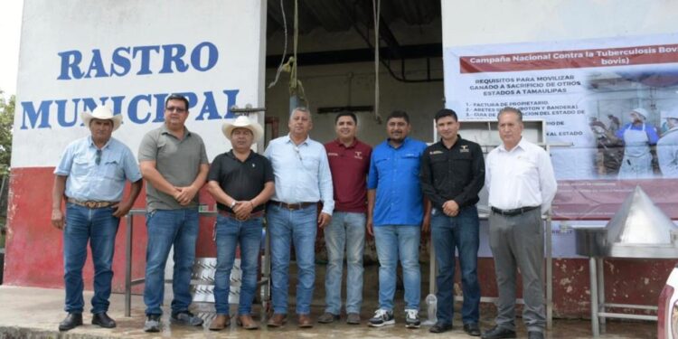 Entrega Gobierno de Tamaulipas equipo para la operación del rastro municipal de Ocampo