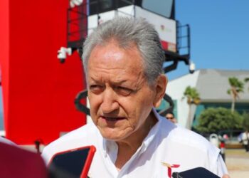 Garantiza Salud servicios médicos y vigilancia sanitaria durante vacaciones