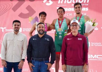 Conquistan el Triatlón Tamaulipas Eduardo Núñez y Fernanda Salazar