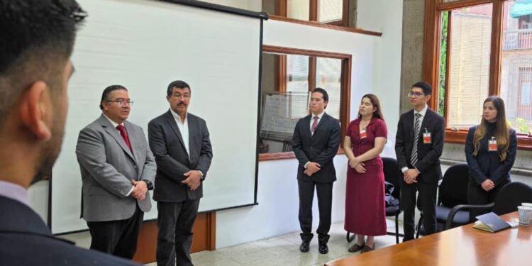 Fortalece rector perfil profesional de estudiantes de la UAT ante la SCJN
