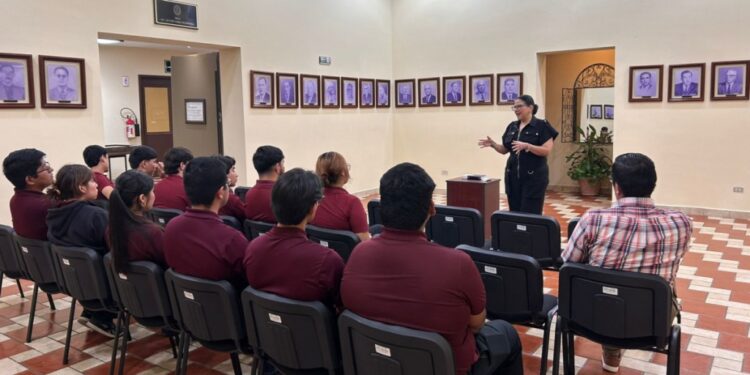 Incentiva UTTN aprendizaje de estudiantes con experiencias reales de gestión pública