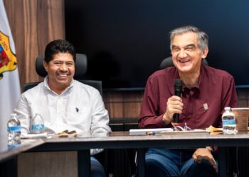 Acuerda Américo programa conjunto para rehabilitar caminos rurales de Jaumave
