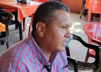 Alerta ex diputado efectos secundarios de vacunas contra Covid-19