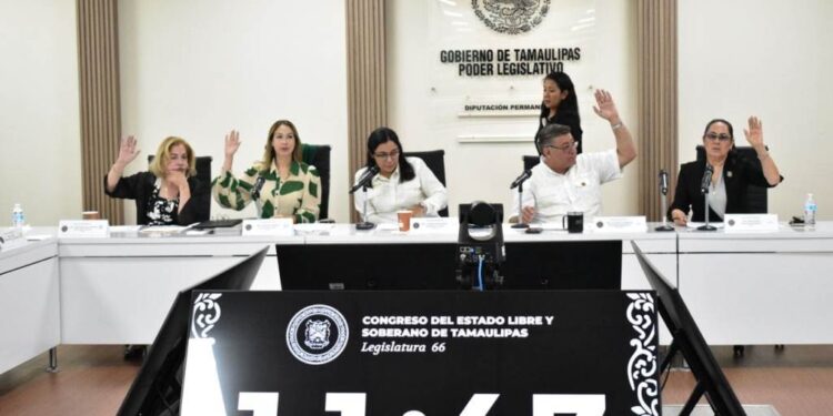Fortalecen Ley de Tránsito para evitar obstrucciones de espacios de estacionamiento