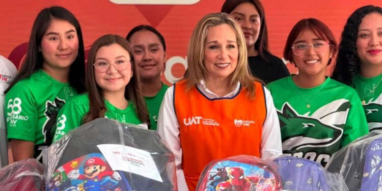 Concluye Familia UAT la colecta de útiles escolares “Impulsando Corazones 2026”