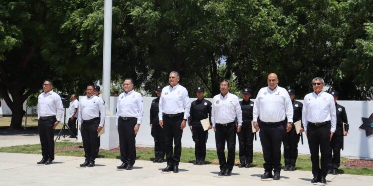 Entrega SSPT constancias a egresados del 22 escalón de Medicina Táctica Policial