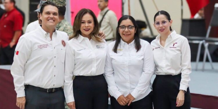 Iniciamos nueva semana, junto al Gobernador Américo Villarreal en los honores a la Bandera: HP