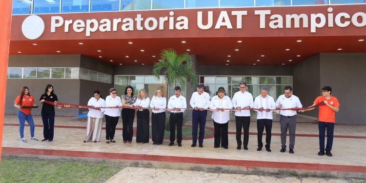 Inaugura Américo Preparatoria Tampico de la UAT; destaca consolidación de la universidad