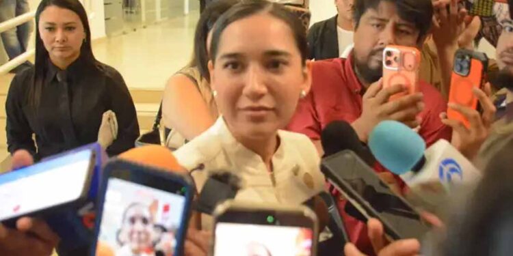 “Hay muere”, le dice Katalyna a Manuel Muñoz