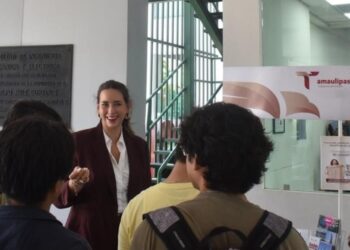 Acercan servicios de la Oficina de Representación a estudiantes tamaulipecos en Nuevo León