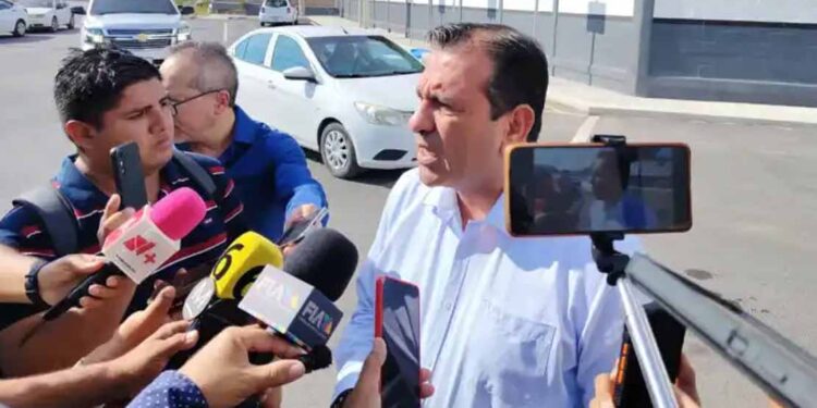 Pide Ayuntamiento explicación a empresa de parquímetros por emitir boletos de Matehuala