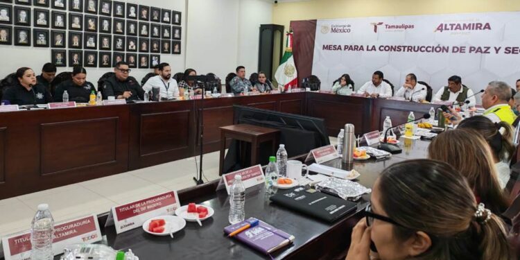 Altamira refuerza coordinación de seguridad durante mesa regional