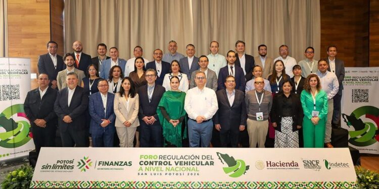 Tamaulipas participa en foro nacional para fortalecer el control vehicular y la coordinación fiscal