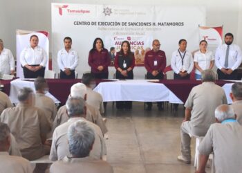 Lleva IDPET atención jurídica a adultos mayores en CEDES de Reynosa y Matamoros