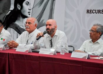 Capacitan a municipios sobre programas federales y medición de aguas nacionales
