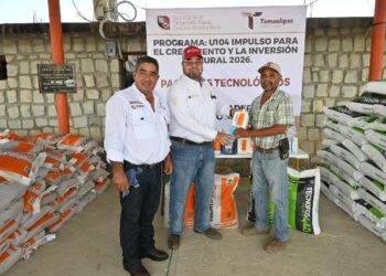 Entregan paquetes tecnológicos y apoyos pecuarios a ganaderos de Antiguo Morelos