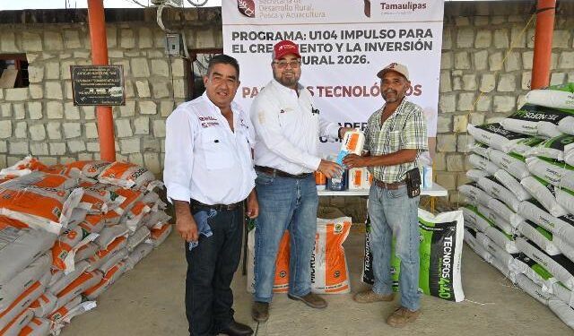Entregan paquetes tecnológicos y apoyos pecuarios a ganaderos de Antiguo Morelos