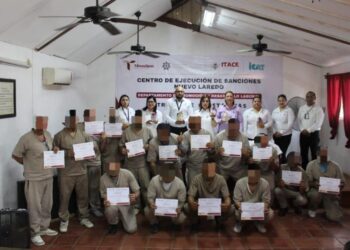 Reciben 67 PPLs del CEDES Laredo certificación por capacitaciones laborales