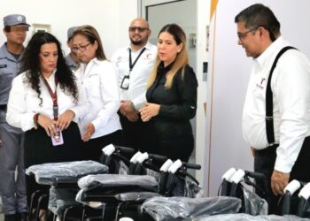 Refuerza Voluntariado de la SSPT apoyo social en los cinco CEDES con entrega de sillas de ruedas