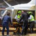 Trasladan a niño lesionado en ambulancia aérea