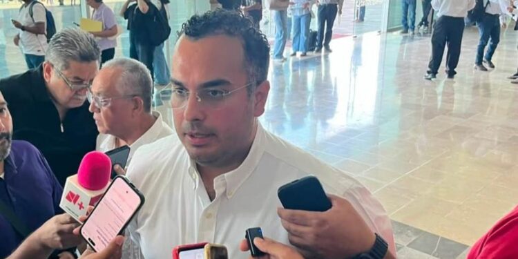Impulsa STPS fortalecimiento de emprendimientos con entrega de equipamiento