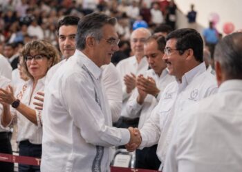 Américo Villarreal pondrá en marcha ciclo escolar de la UAT
