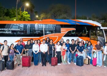 Brinda rector de la UAT emotiva despedida a talentos universitarios rumbo al Congreso Internacional Delfín 2026
