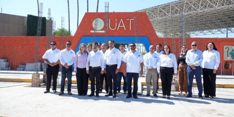 Contará la UAT con más y mejores edificios e infraestructura en Nuevo Laredo. El rector supervisó obras en la frontera