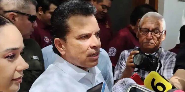 Demanda Ayuntamiento a Victoria Metters; debe entregar parquímetros