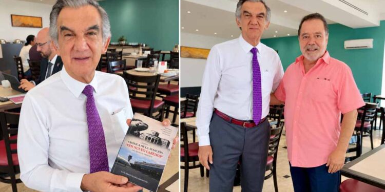 Recibe Américo Villarreal libro sobre la historia de la aviación en Nuevo Laredo