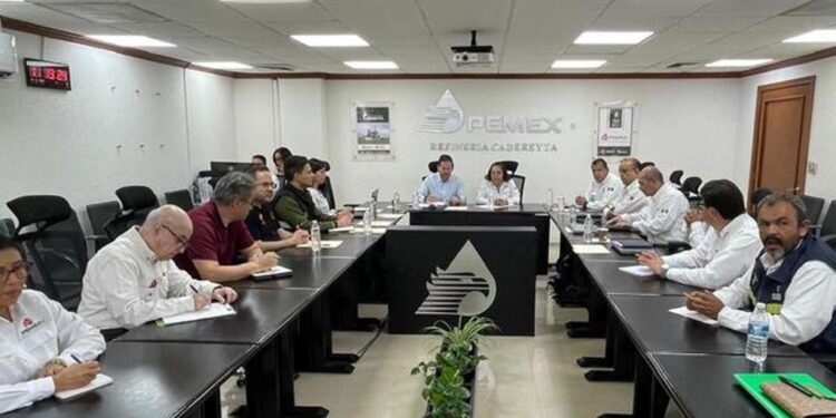 Autoridades ambientales y Pemex refuerzan inspección y monitoreo ante reportes de olores en Monterrey